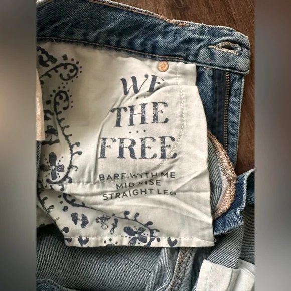 We The Free Bare With Me Jeans Rebel Hearts. Size 29